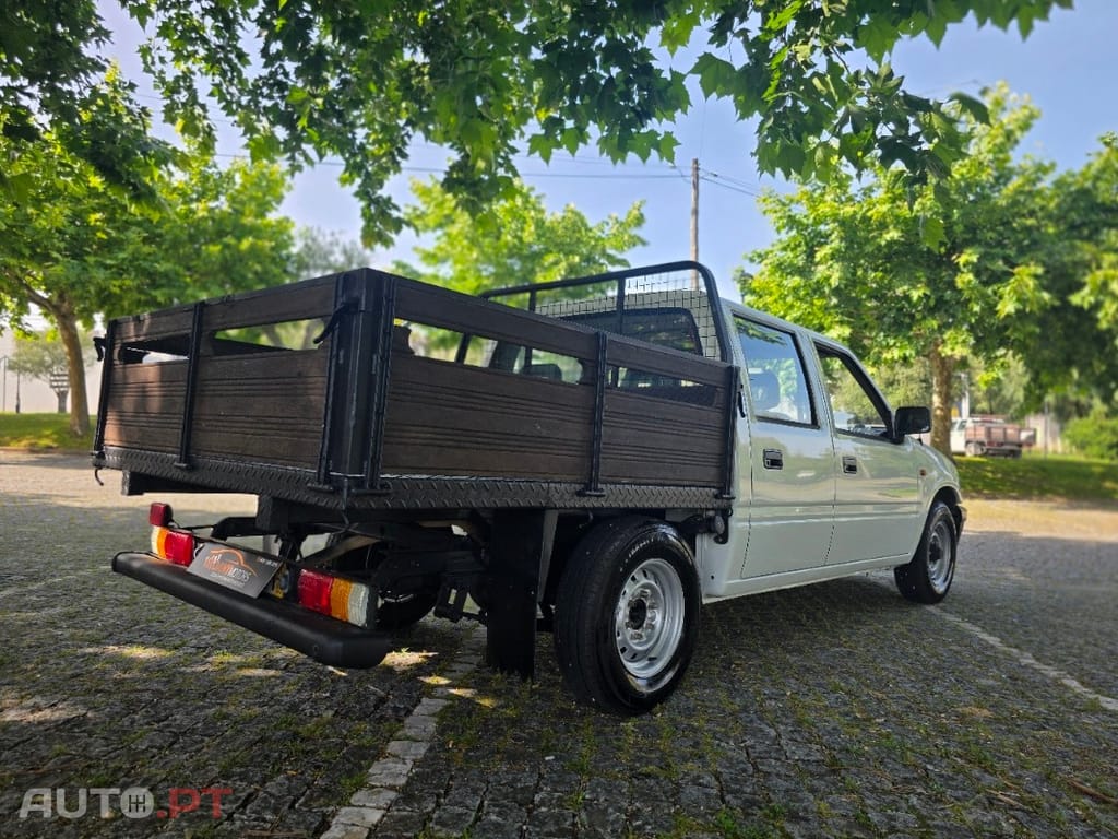 Opel Campo 2.5 TD TFR 54 HD CD CM