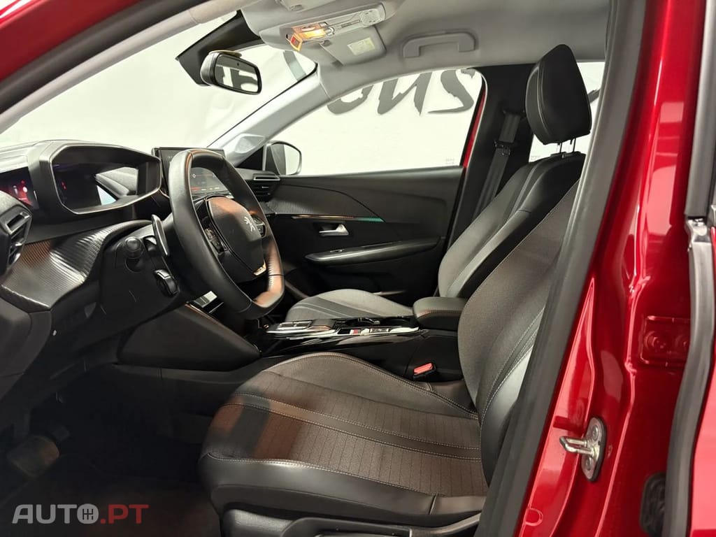 Peugeot 208 1.2 PureTech Allure EAT8