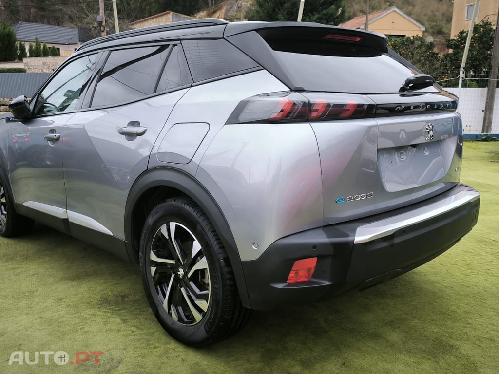 Peugeot E-2008 50 kWh GT