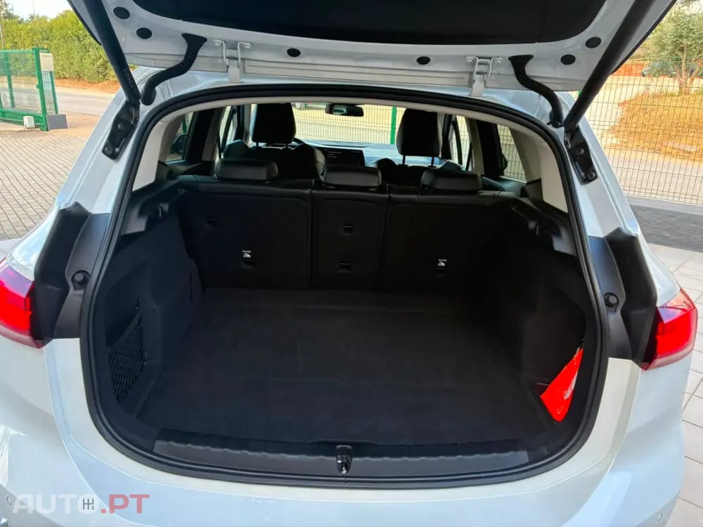BMW 218 i Line Luxury Auto