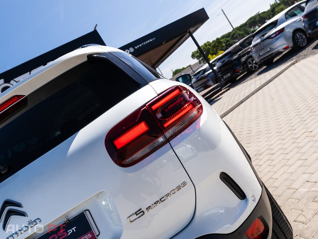 Citroen C5 Aircross 1.6 Hybrid Shine e-EAT8