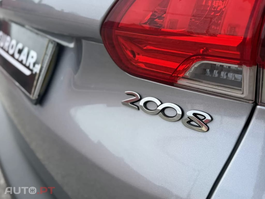 Peugeot 2008 1.2 PureTech Style