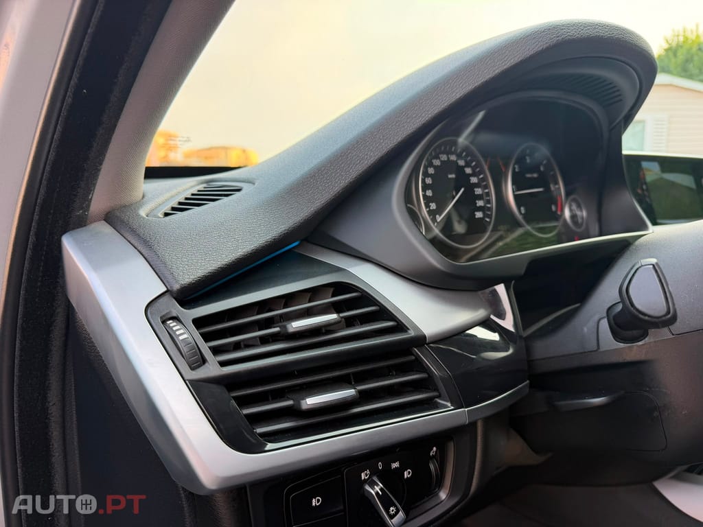 BMW X5 25 d sDrive Comfort 7L
