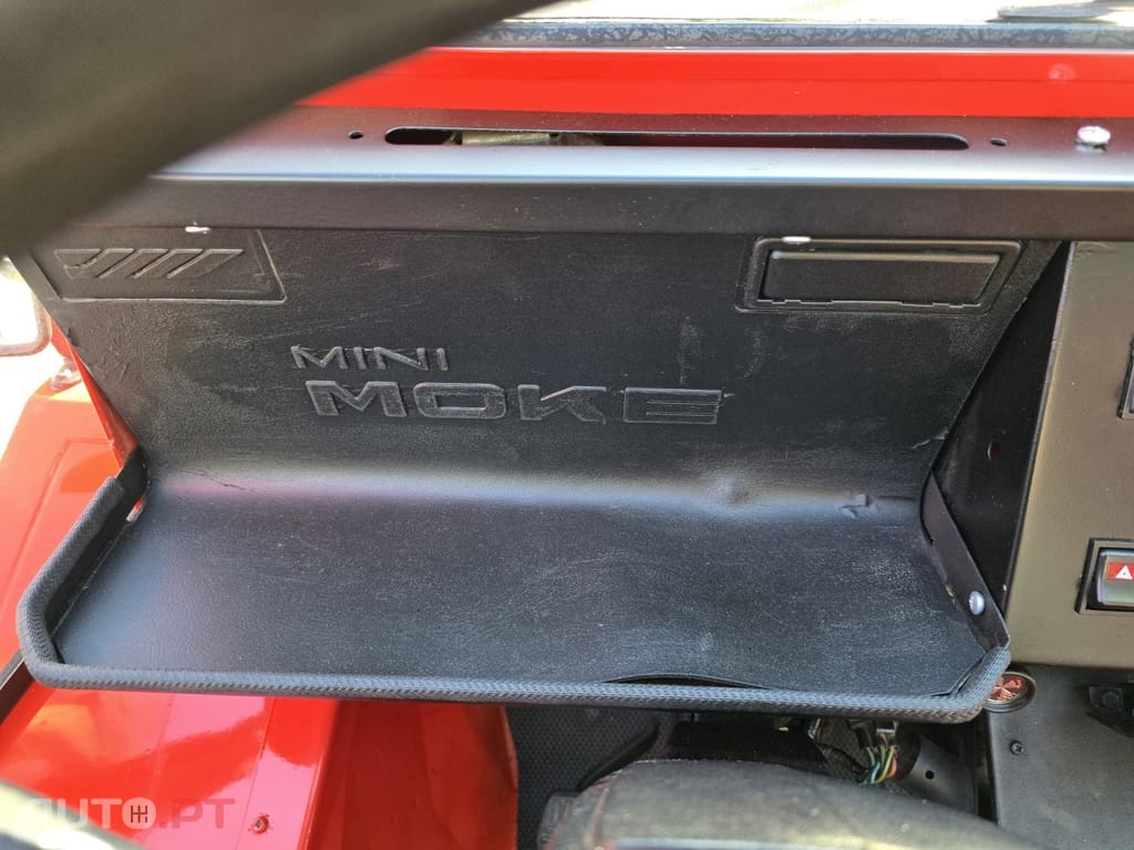 MINI Moke VERSÃO PORTUGUESA