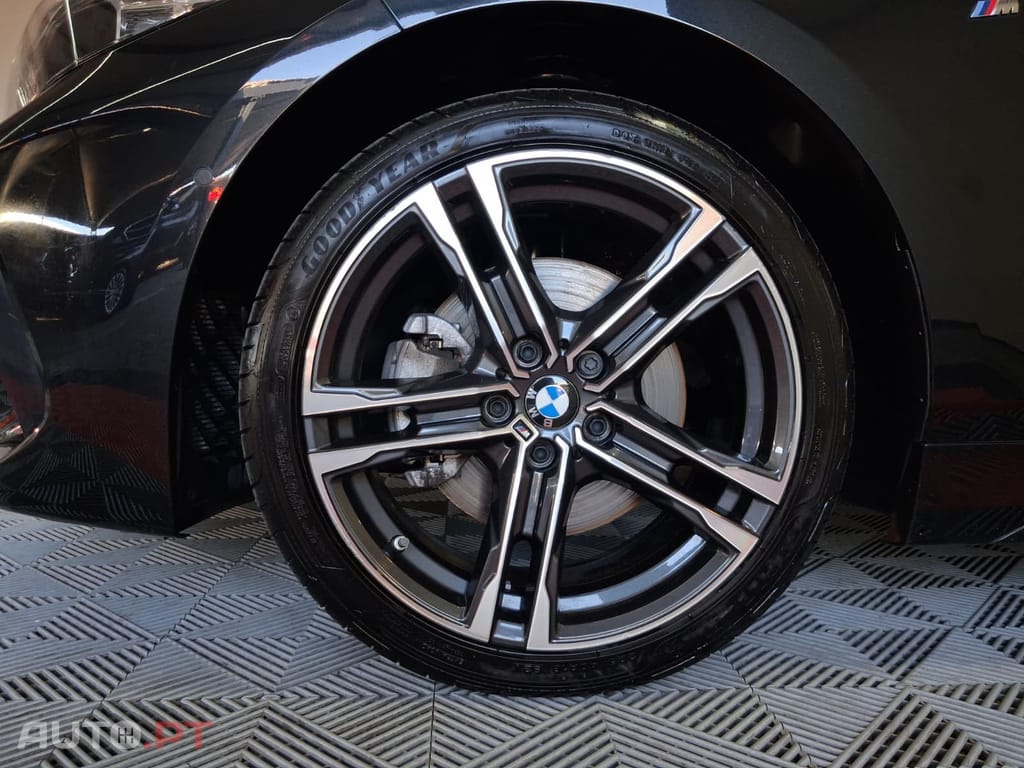 BMW 116 i Pack Desportivo M