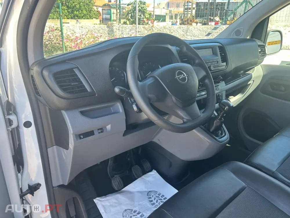 Opel Vivaro 1.5 CDTi L1H1 Essentia
