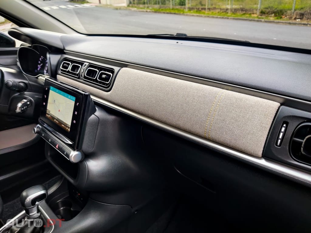 Citroen C3 1.2 PureTech Shine EAT6