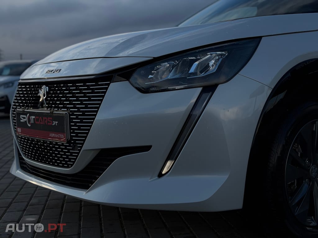 Peugeot E-208 50 kWh Allure