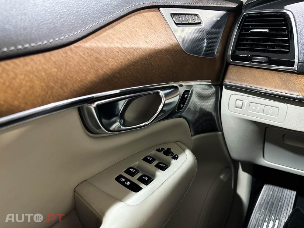 Volvo XC90 T8 AWD Twin Engine Geartronic Inscription