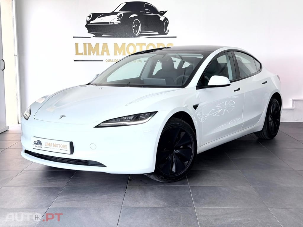 Tesla Model 3 Tração Traseira