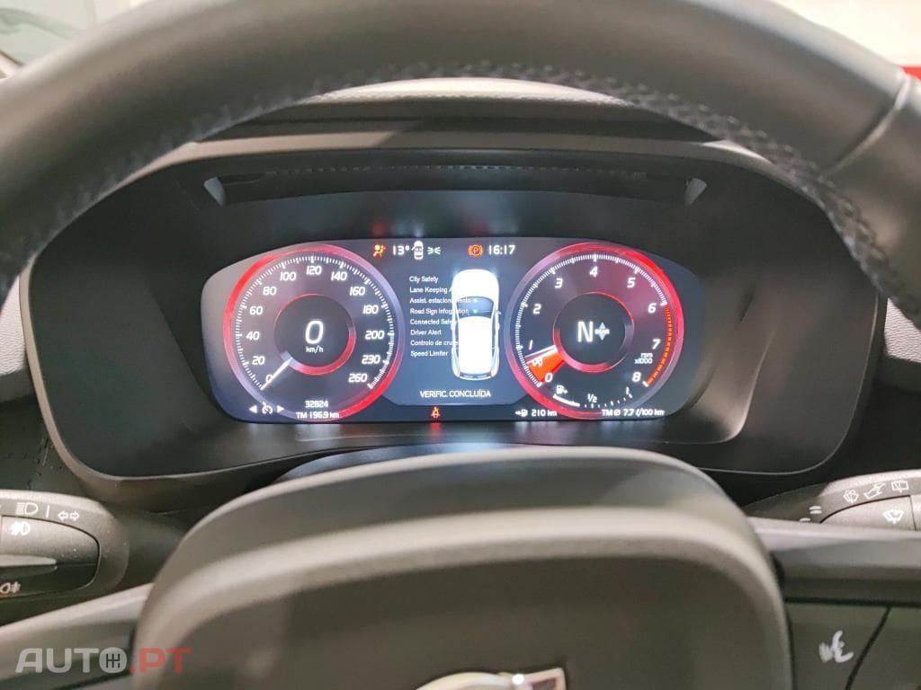 Volvo XC40 1.5 T2 Momentum