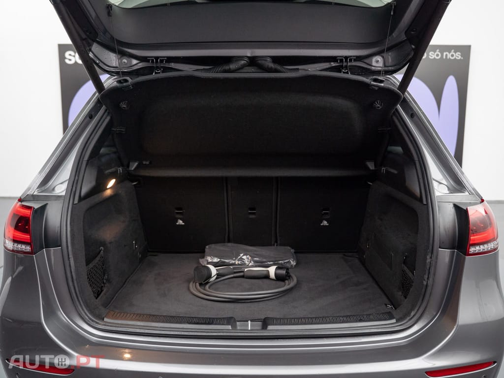 Mercedes-Benz B 250 e Style Plus