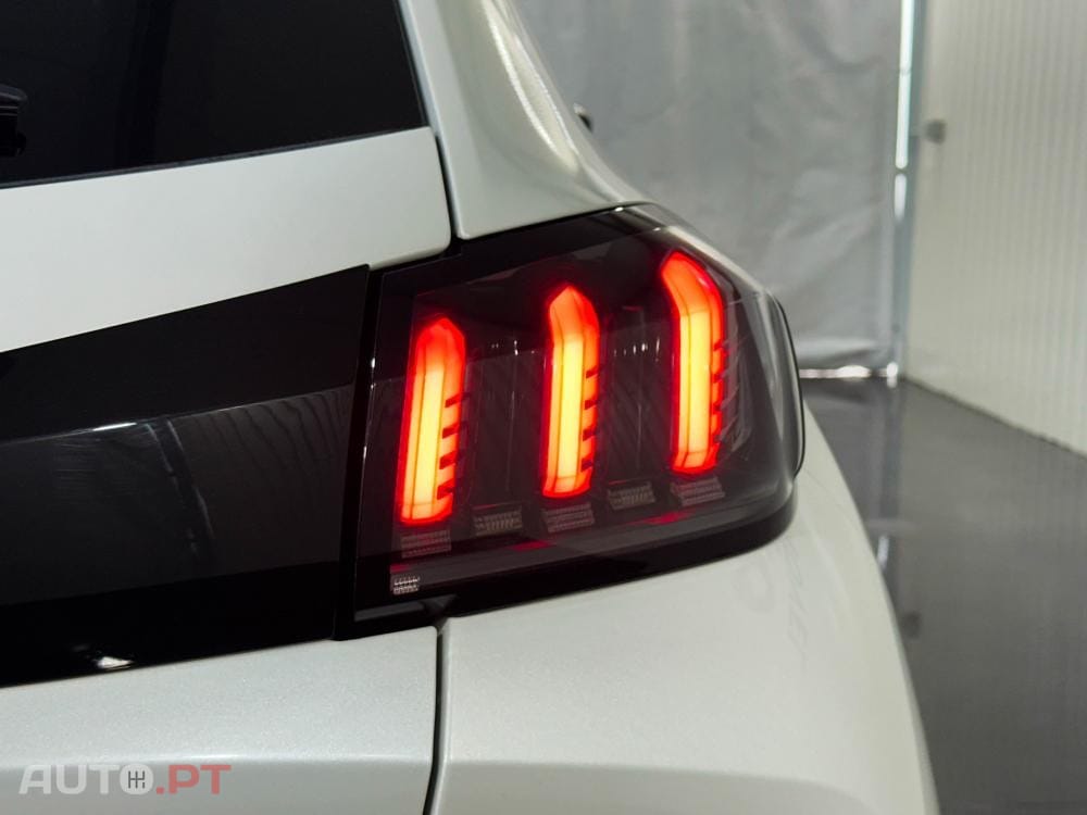 Peugeot E-208 50 kWh GT Pack