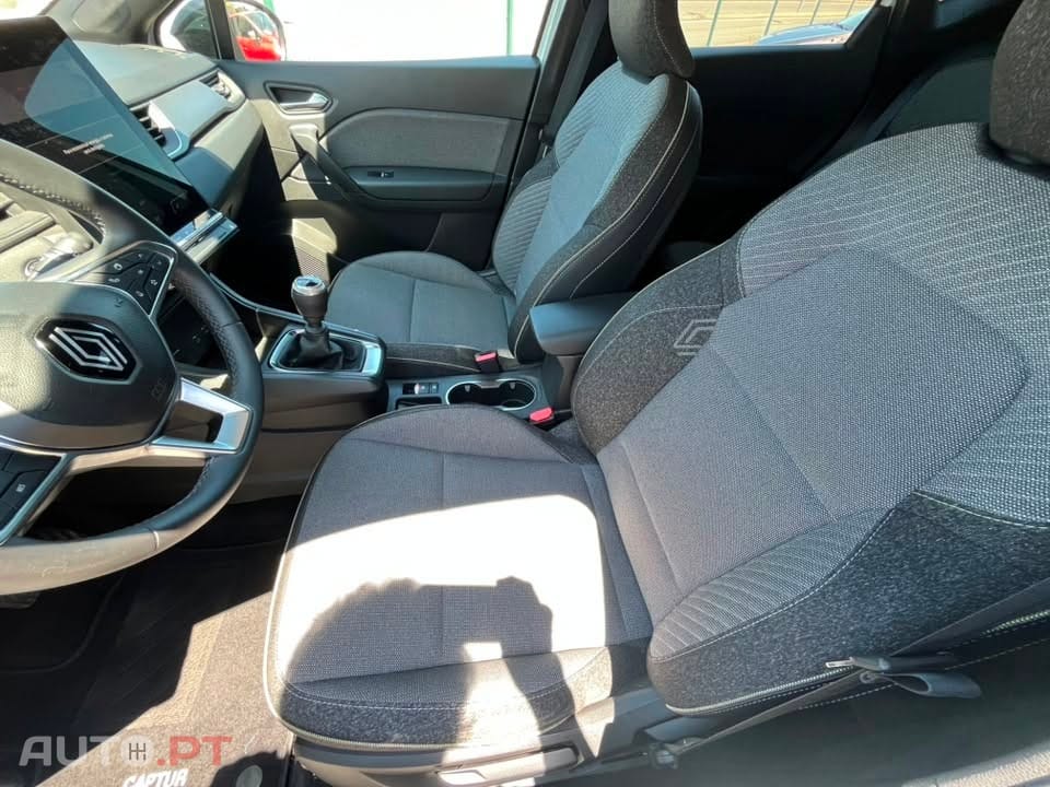 Renault Captur TECHNO