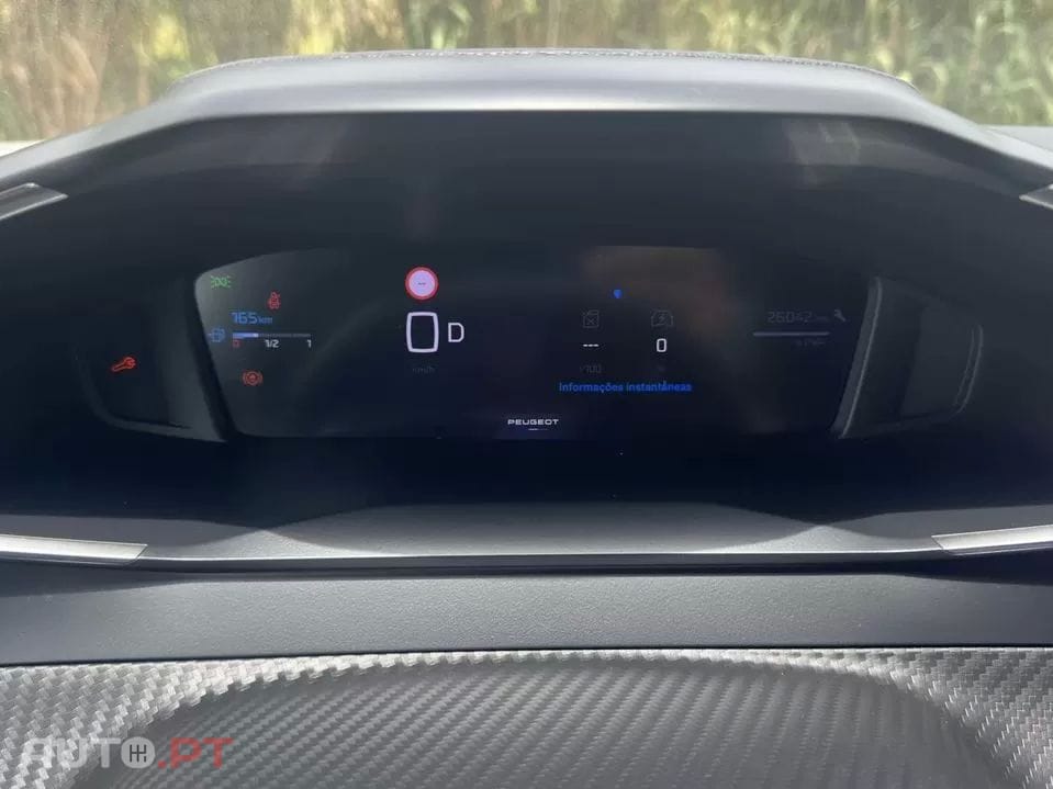 Peugeot 2008 1.2 Hybrid Allure e-DCS6