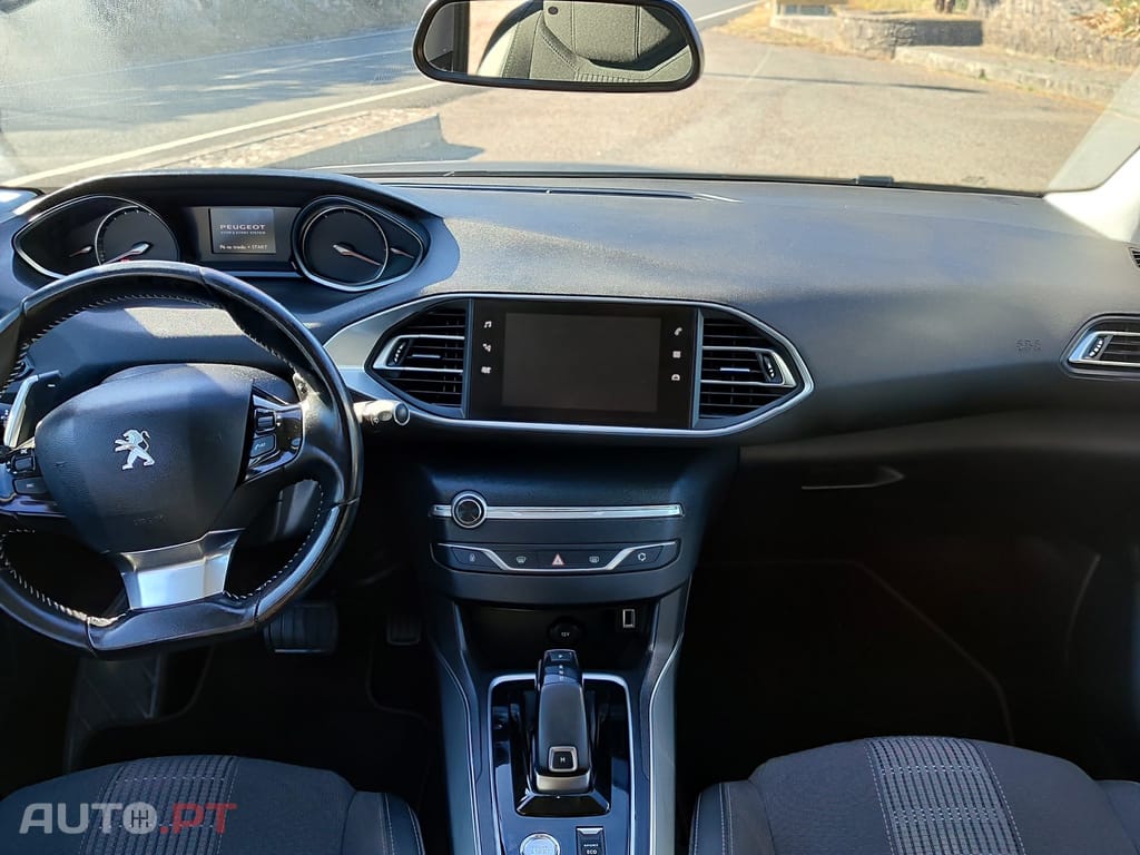 Peugeot 308 SW 1.2 Puretech