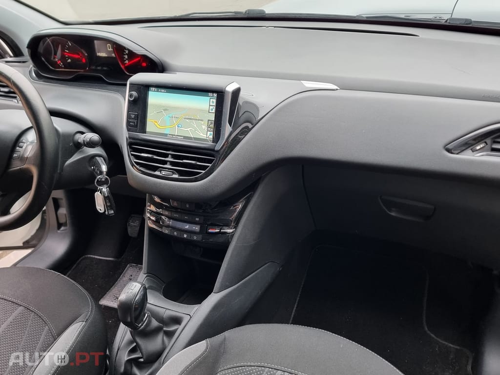 Peugeot 208 1.6 e-HDi Active