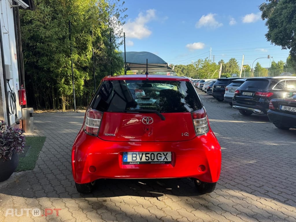 Toyota iQ 1.0