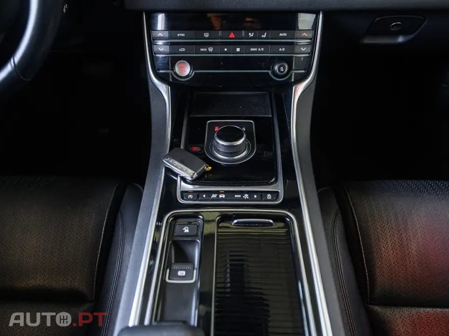 Jaguar XF 2.0 D R-Sport Aut.