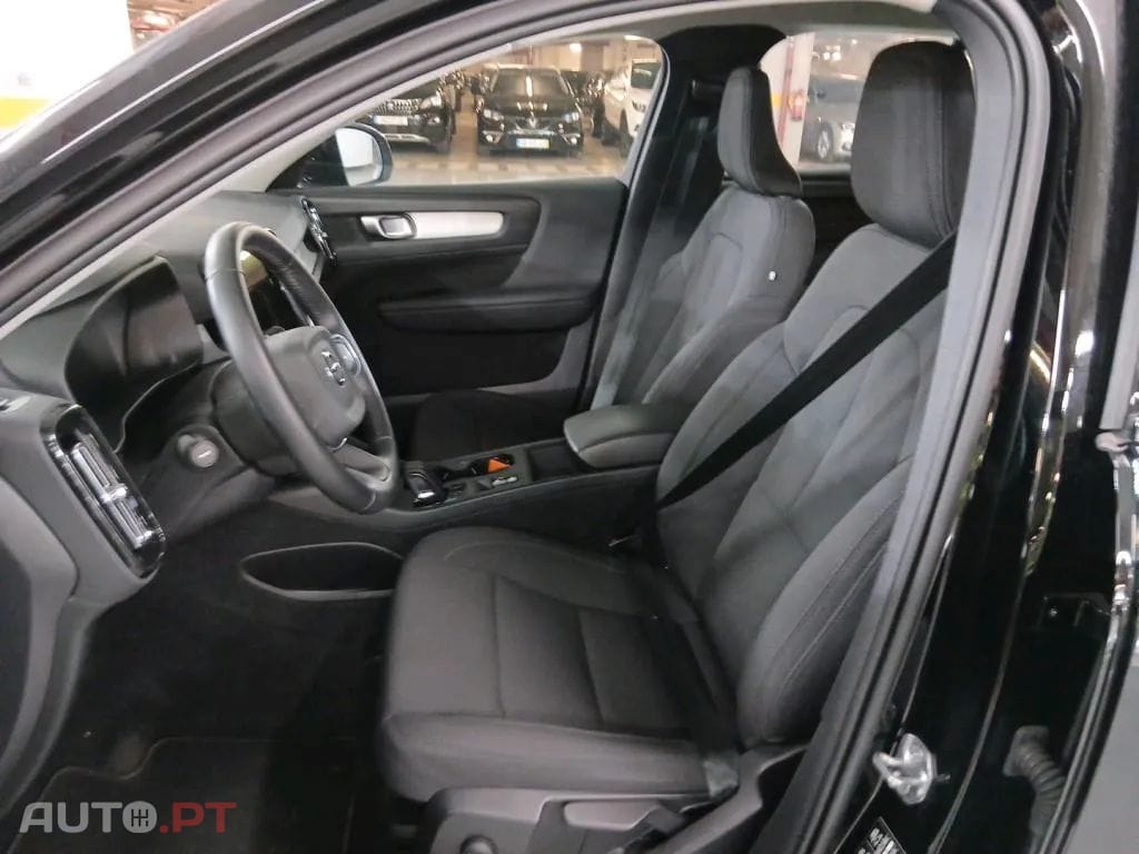 Volvo XC40 1.5 T5 PHEV R-Design Expression