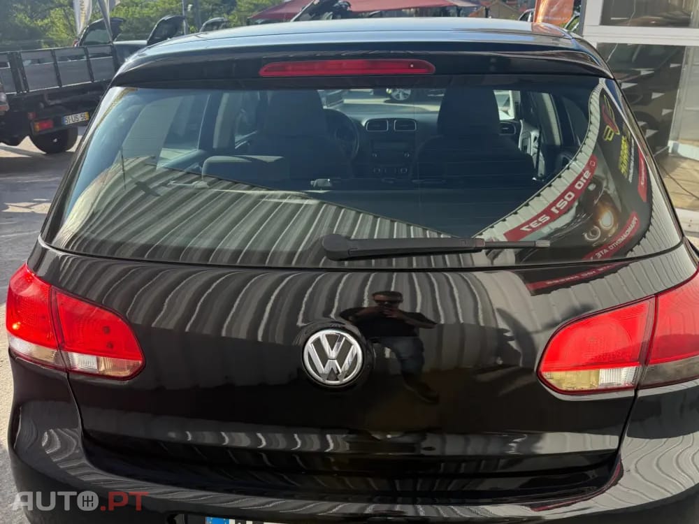 Volkswagen Golf 2.0 TDi BlueMotion Confortline