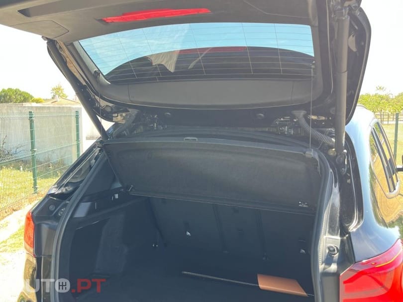 BMW X1 25 e xDrive xLine