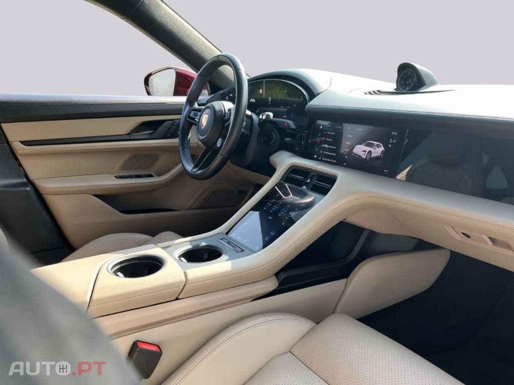 Porsche Taycan Turbo  BOSE I.V.A DEDUTIVEL