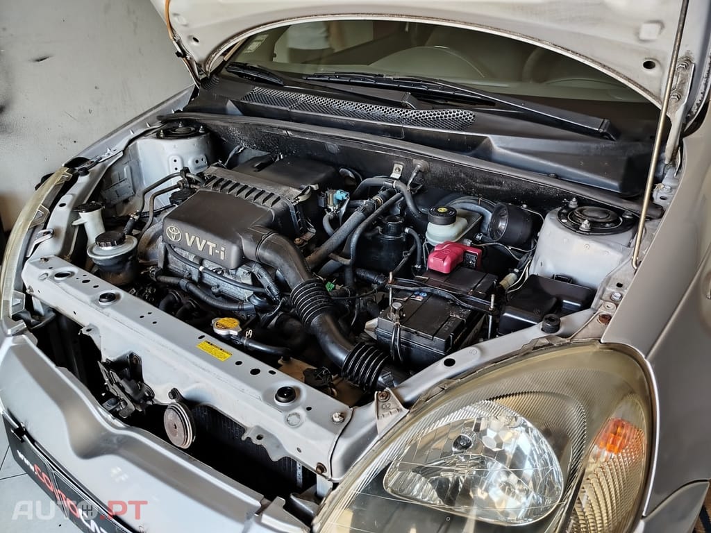 Toyota Yaris 1.0 Base