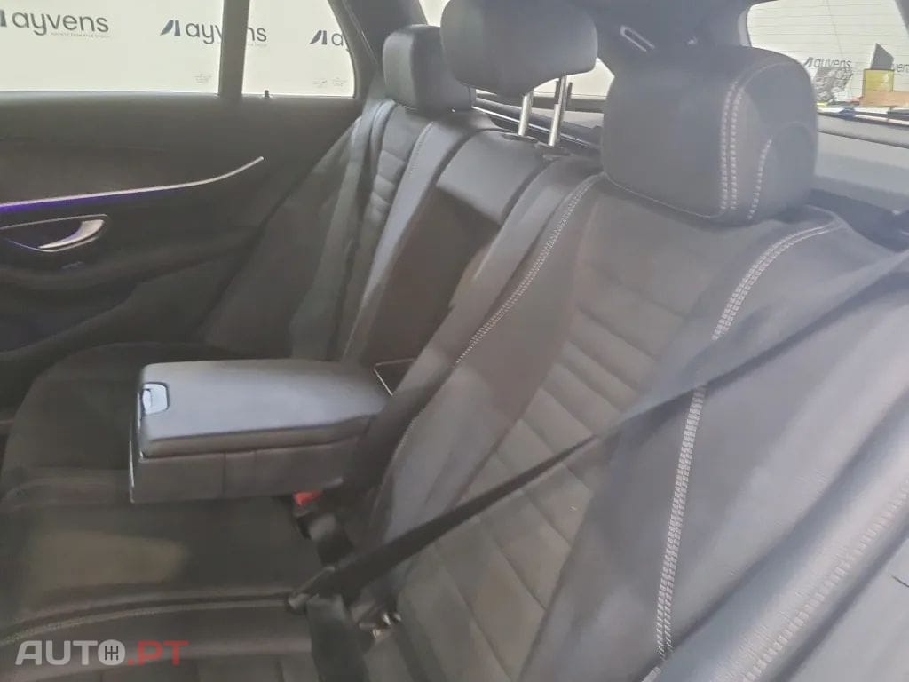 Mercedes-Benz E 300 de AMG Line