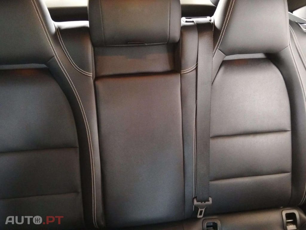 Mercedes-Benz CLA 200 d Shooting Brake AMG Line Aut.