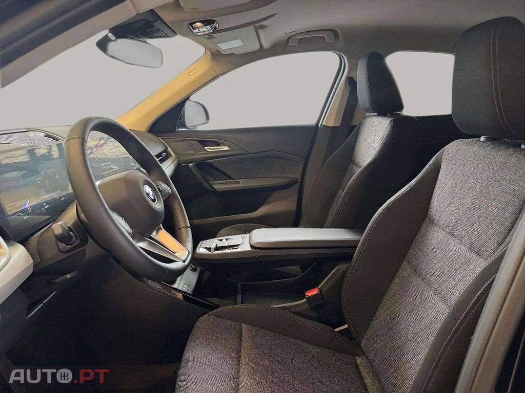 BMW iX2 eDrive20 