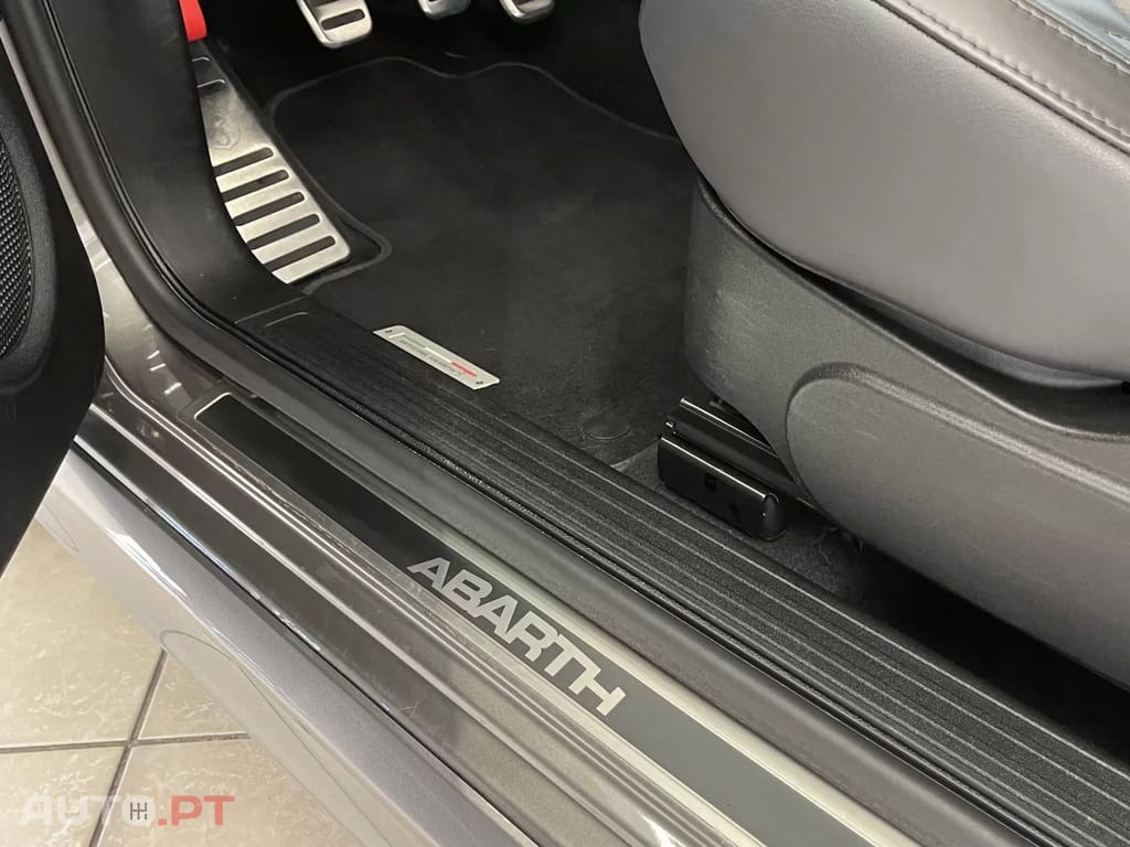 Abarth 595 1.4 T-Jet Turismo