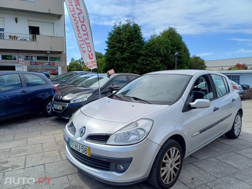Renault Clio 1.2 16V Rip Curl