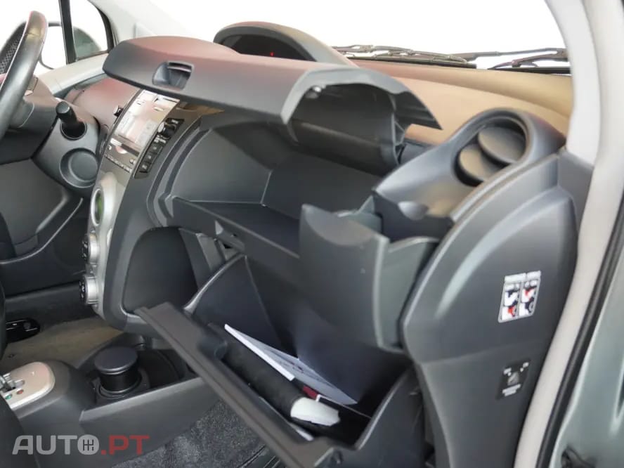 Toyota Yaris 1.0 VVT-i Sol High Pack MMT