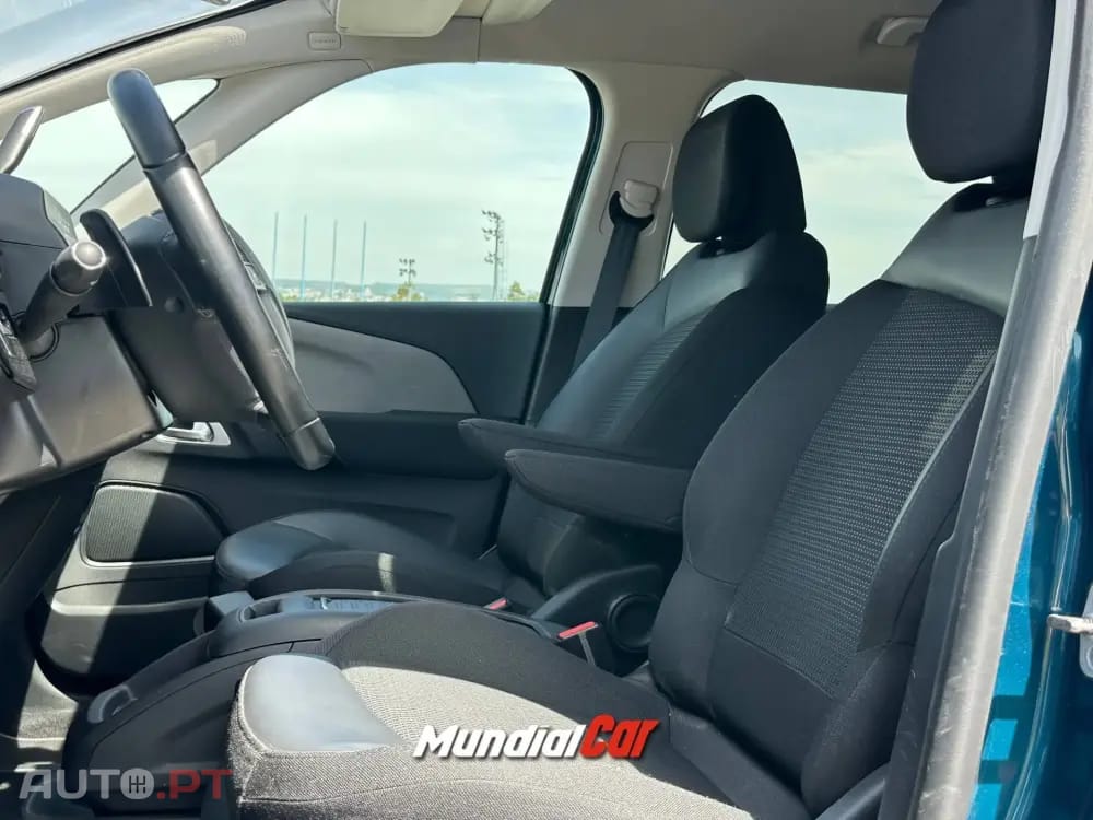 Citroen Grand C4 SpaceTourer 1.5 BlueHDi Shine EAT8