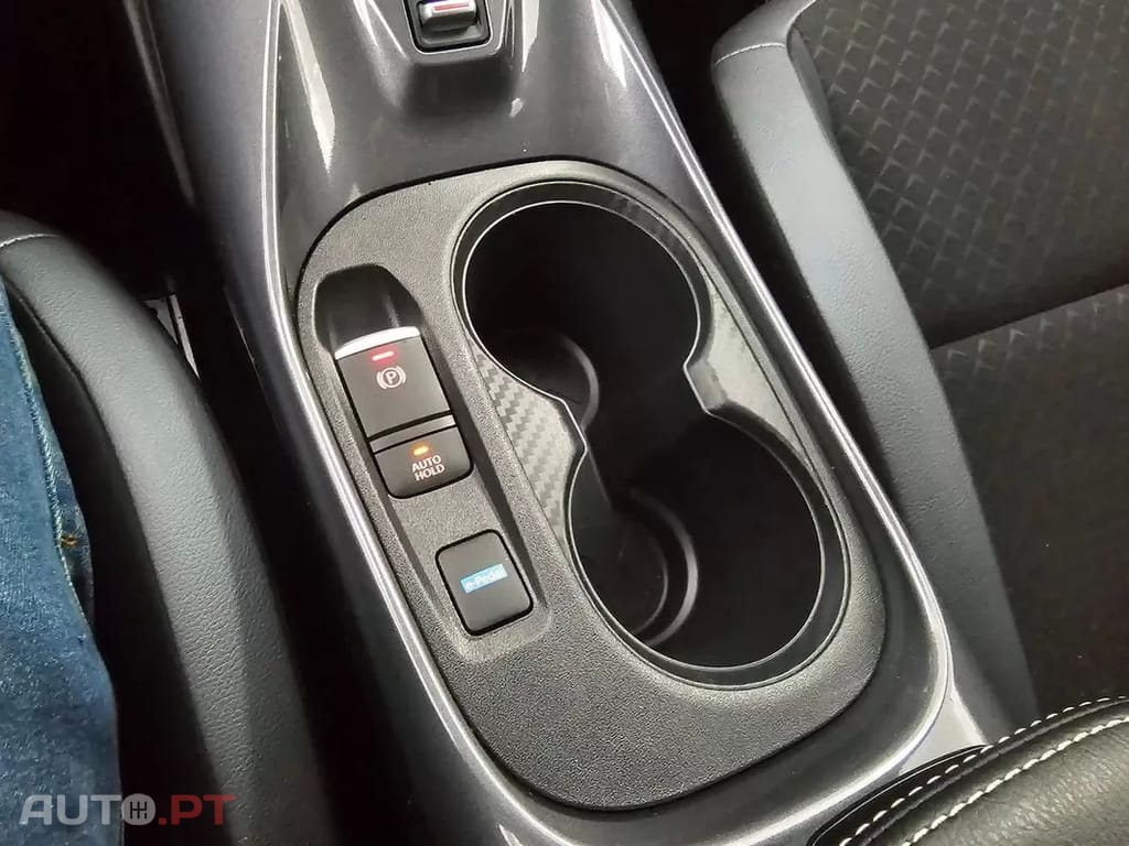 Nissan Juke 1.6 Hybrid N-Design Black