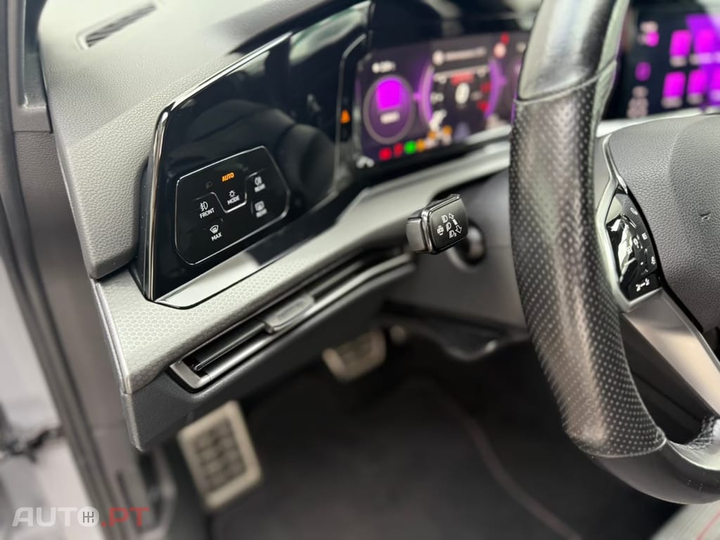 Volkswagen Golf 2.0 TSI GTI DSG