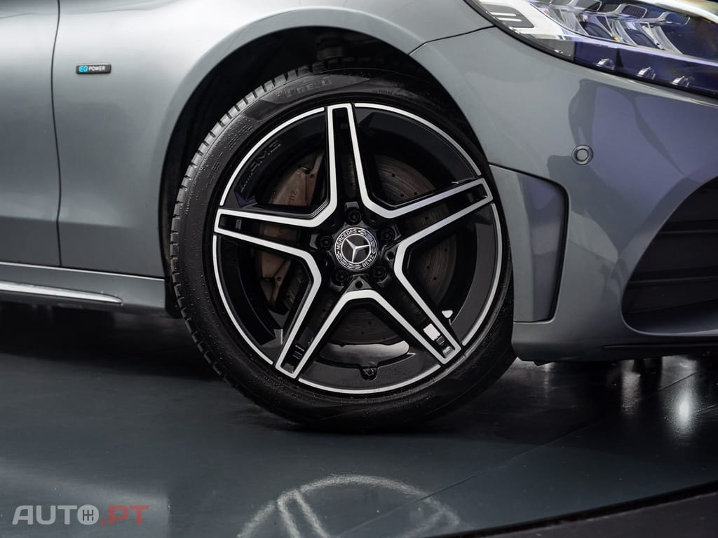 Mercedes-Benz C 300 de AMG Line