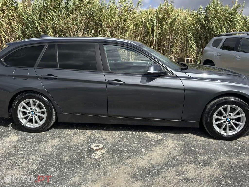 BMW 320 d Touring Advantage Auto