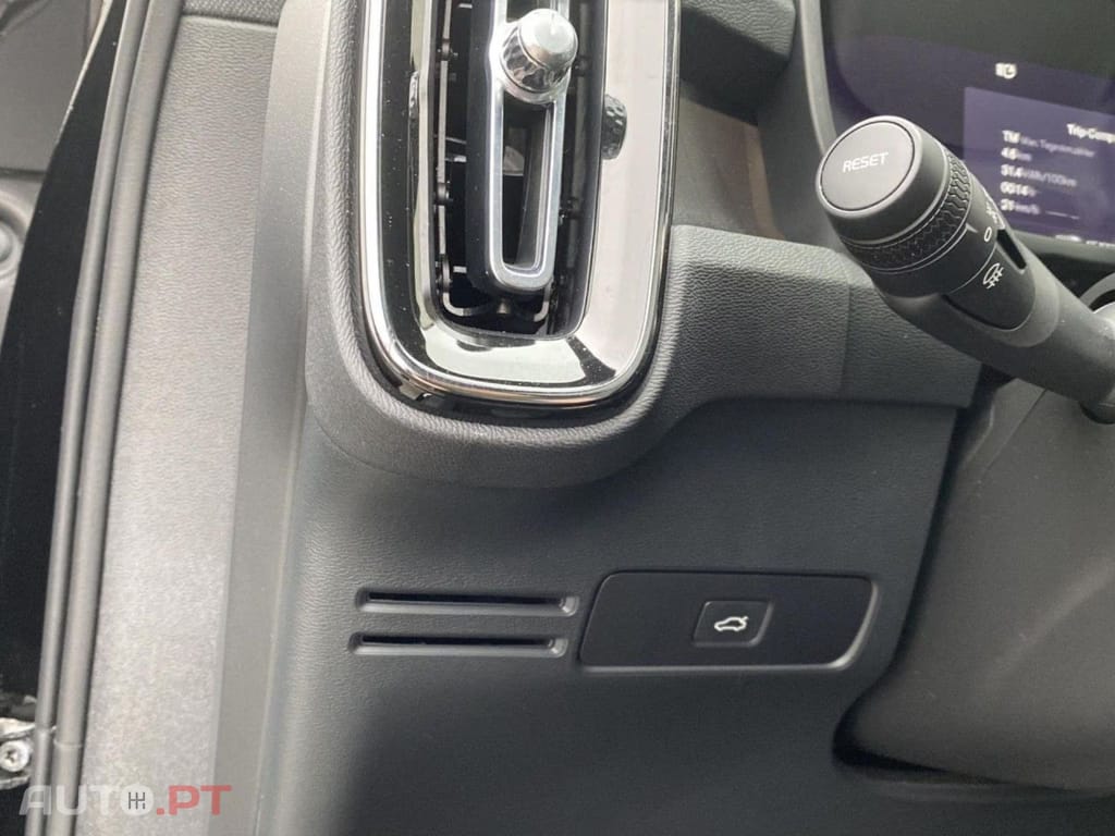 Volvo C40 Plus Recharge Pure 2WD I.V.A DEDUTIVEL 