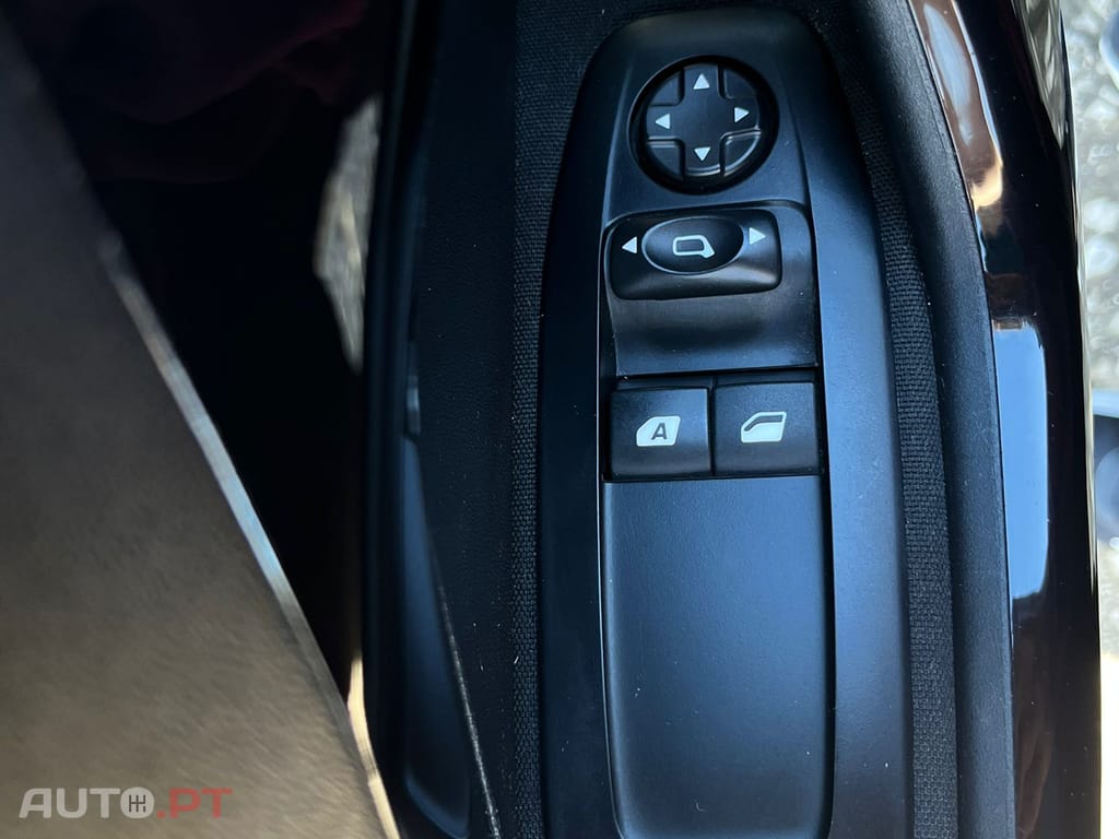 Peugeot 208 1.2 PureTech