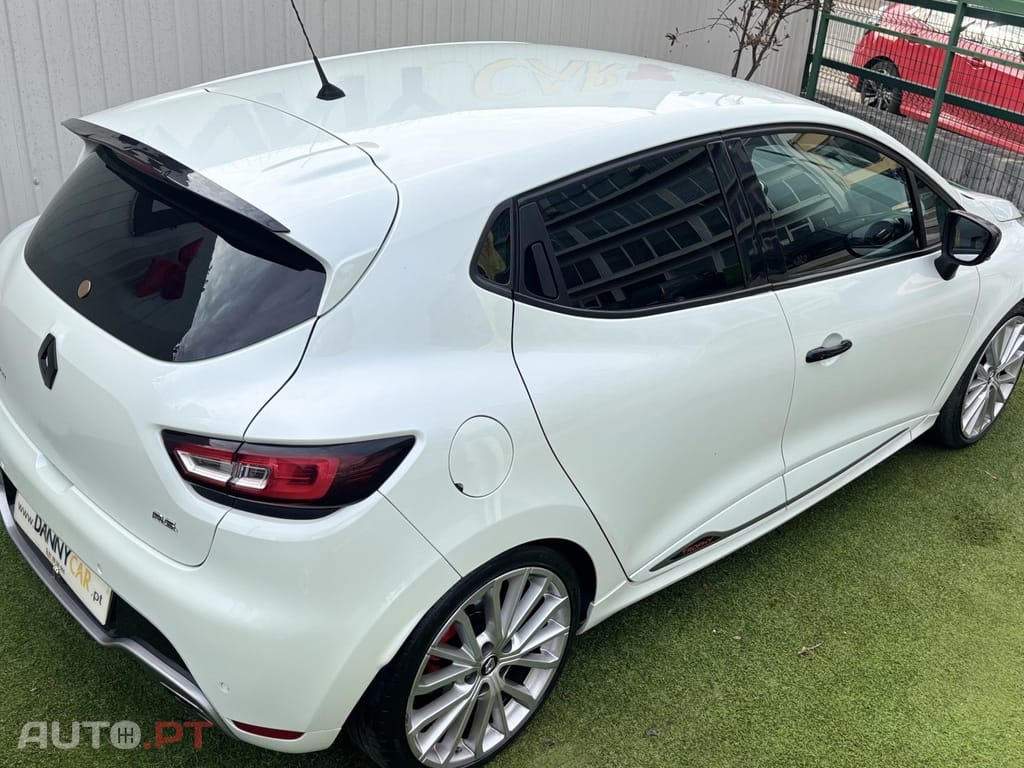 Renault Clio 1.6 T RS Trophy EDC