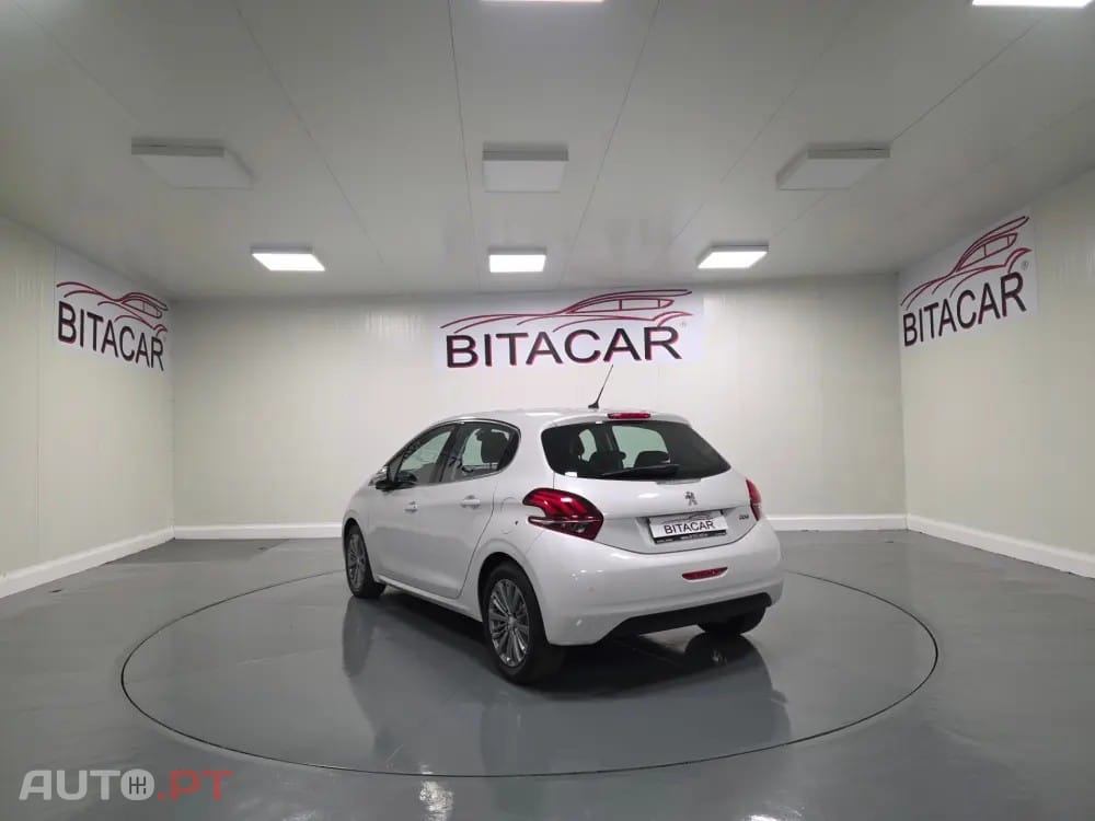 Peugeot 208 1.6 BlueHDi Allure