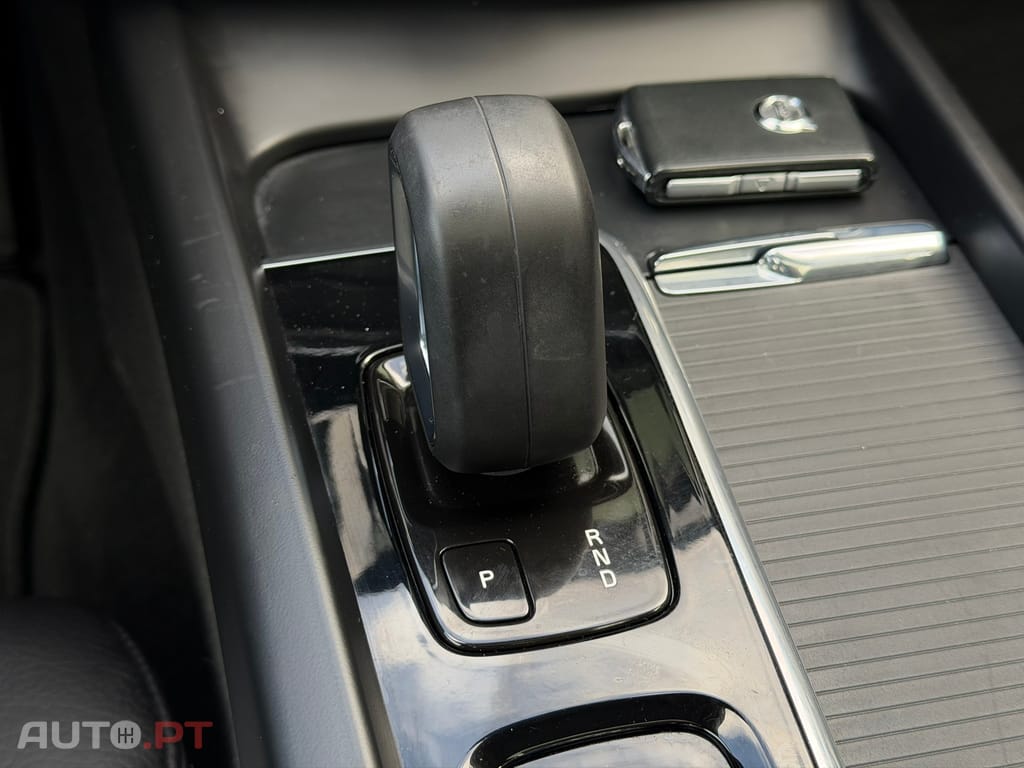 Volvo XC60 2.0 T6 PHEV Inscription Expression AWD