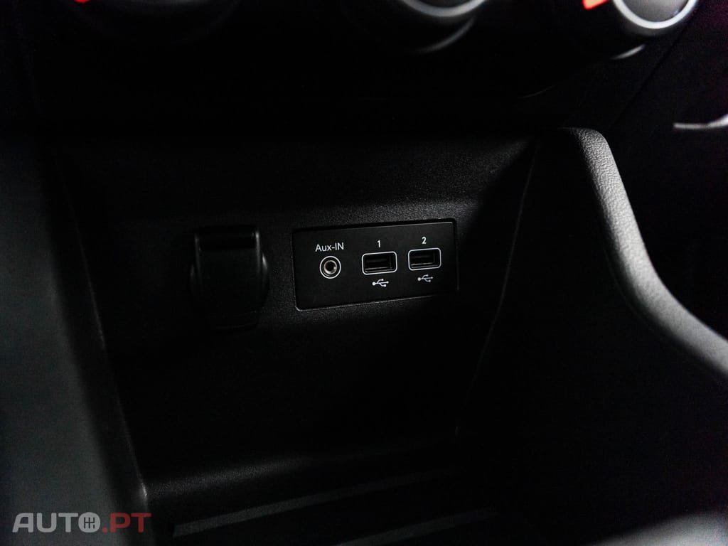 Renault Clio 1.0 TCe Limited Bi-Fuel