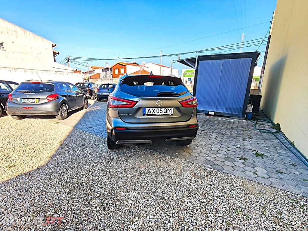 Nissan Qashqai 1.2 DIG-T N-Connecta 18