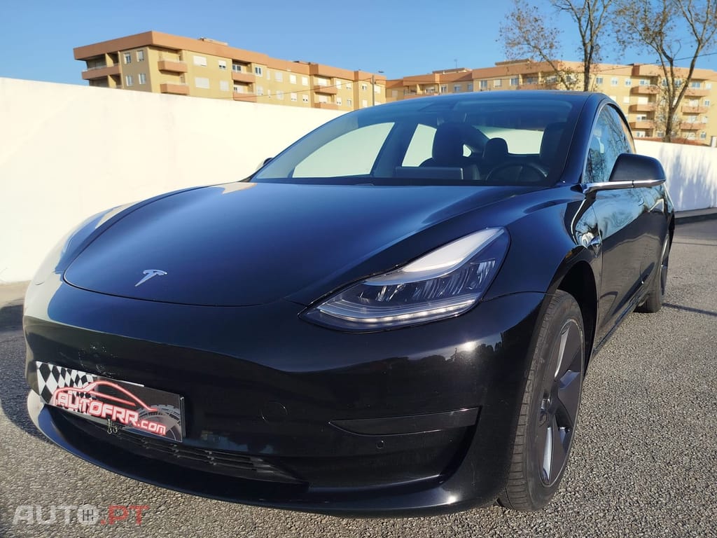 Tesla Model 3 Tração Traseira
