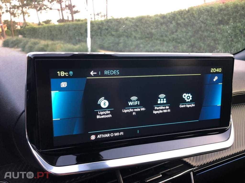 Peugeot E-2008 50 kWh GT