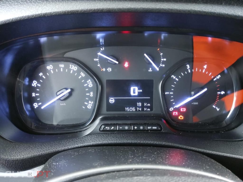Peugeot Expert 2.0 BlueHDi Long Asphalt