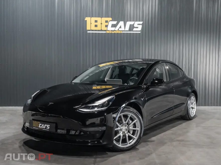 Tesla Model 3 Long-Range Dual Motor AWD